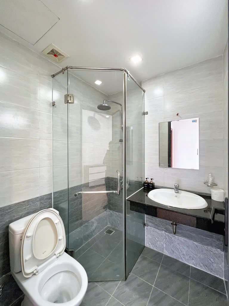 SPACIOUS 2-BEDROOM APARTMENT FOR RENT — 2BR fully furnished (photo 3)