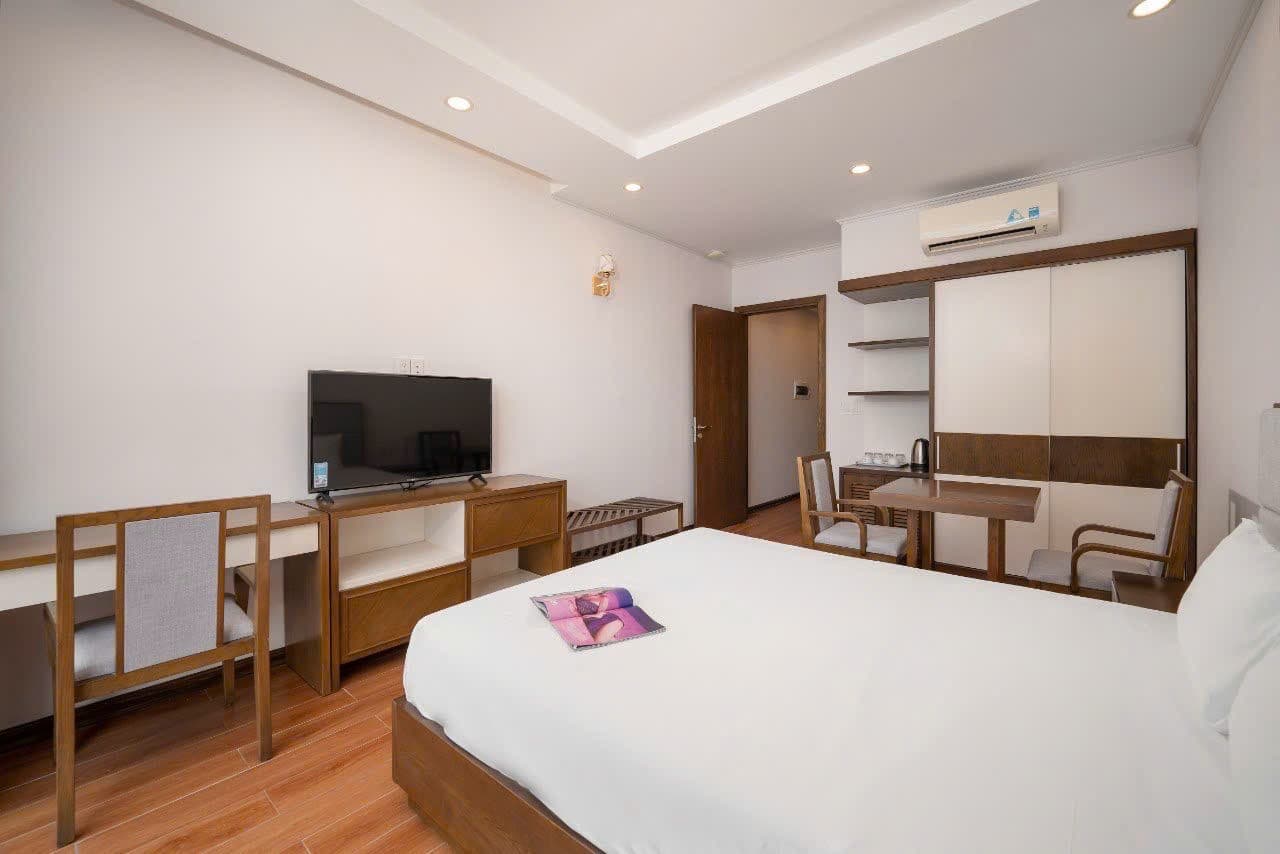 1-BEDROOM BIG WINDOWS APARTMENT FOR RENT – CLOSE TO THE SEA — 1BR fully furnished (photo 4)