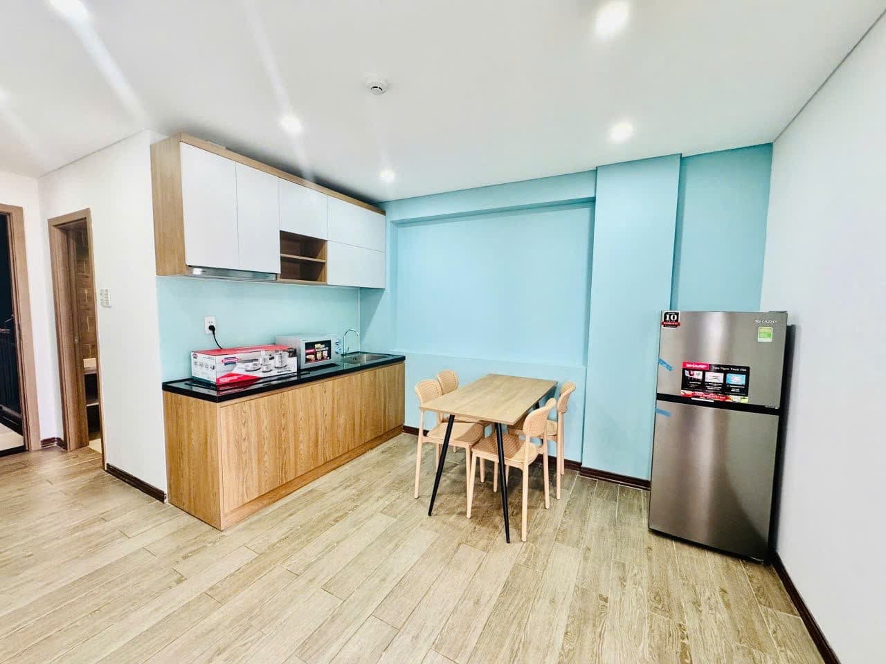 PRESTIGIOUS 2BR APARTMENT – CHAU THI VINH TE (MY AN) — 2BR fully furnished (photo 2)